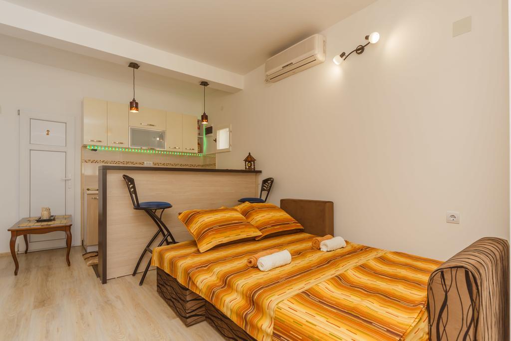 Apartment Ines บาร์ ภายนอก รูปภาพ